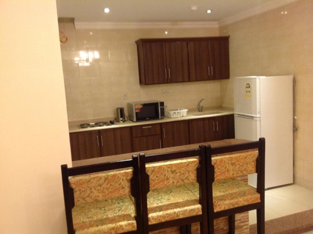 Villa Hotel Apartments Эль-Хубар Экстерьер фото