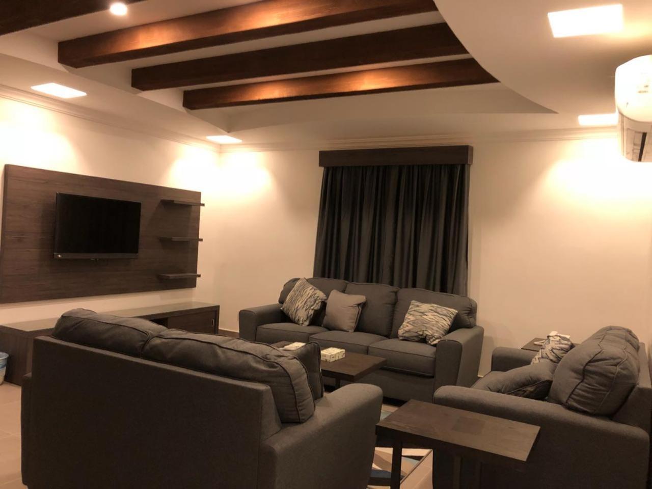 Villa Hotel Apartments Эль-Хубар Экстерьер фото